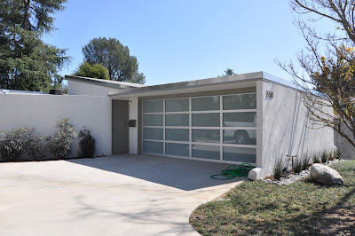 gregory ain park planned home altadena - 2768 highview ave - driveway and garage