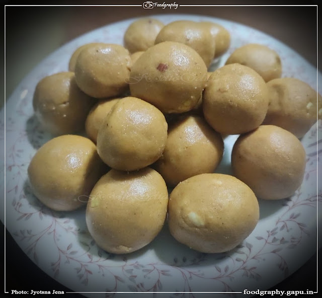 Besan Laddu Recipe for Diwali
