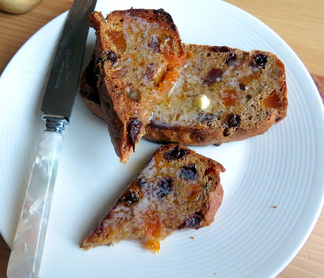 Bran & Fruit Breakfast Bread