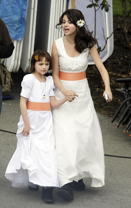 Who Is Selena Gomez Sister. and selena gomez sisters.