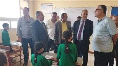 محافظ بورسعيد يحيل 10 مدرسين ومدير للنيابة الإدارية - الناشر المصري