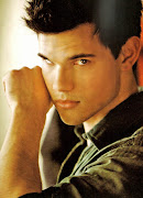 Nova foto de Taylor Lautner em Breaking Dawn.