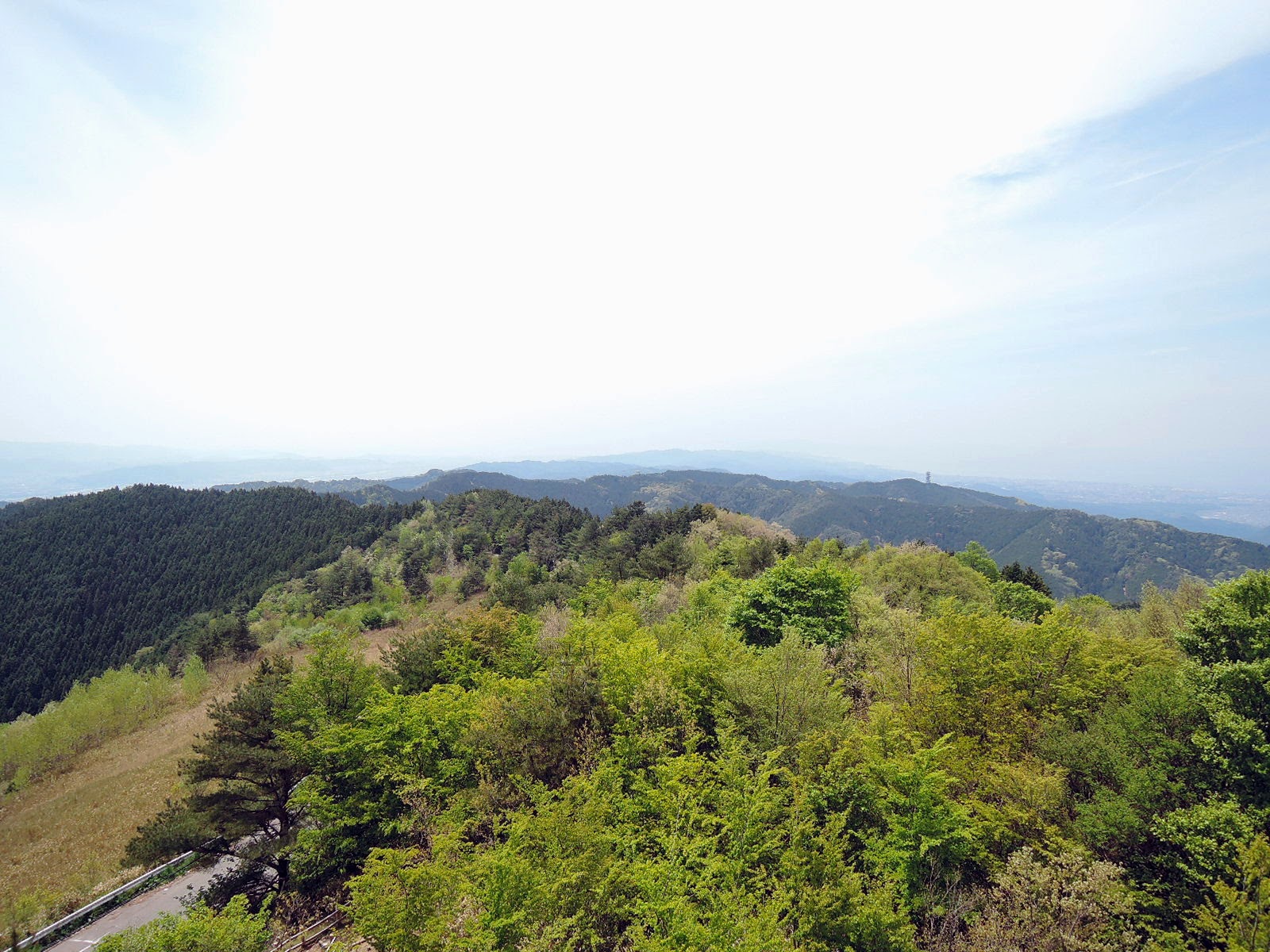 キャノンデールのｂ級食べ歩記 ｇｗ二度目の日帰り温泉ツーリング 葛城山に登り 麓の牛滝温泉いよやかの郷のレストラン 山桜桃庵 で絶品の石焼親子丼