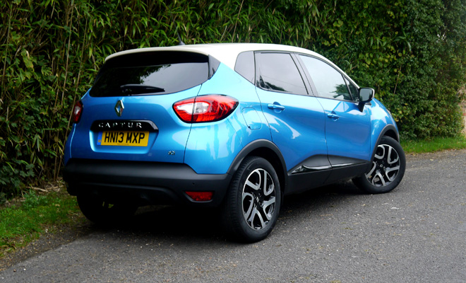 Renault Captur rear view