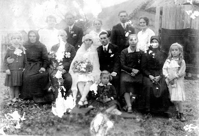 Winkler Antal és Schmiedt Katalin esküvői csoportképe, 1931
