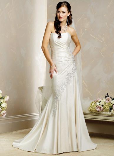 simple strapless wedding dress