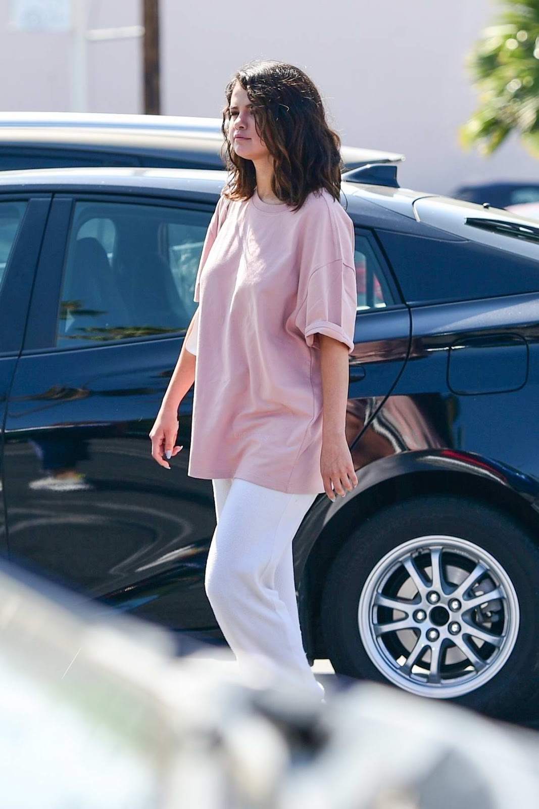 Selena Gomez celebrity high street fashion style