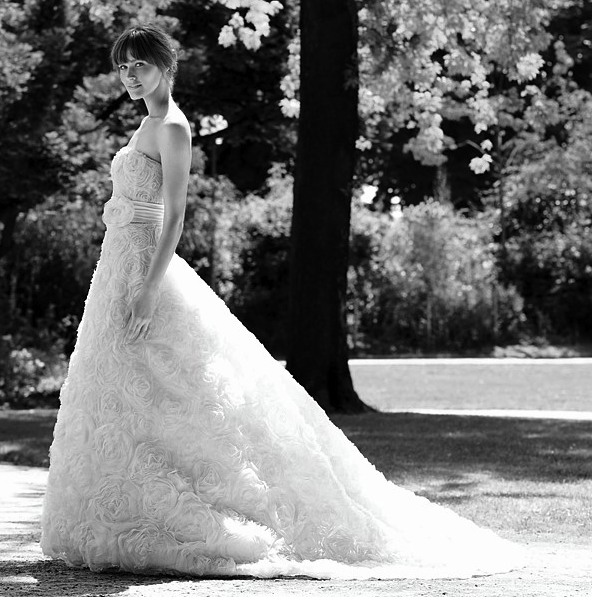 kate middleton wedding dresses. Kate Middleton#39;s Wedding Dress