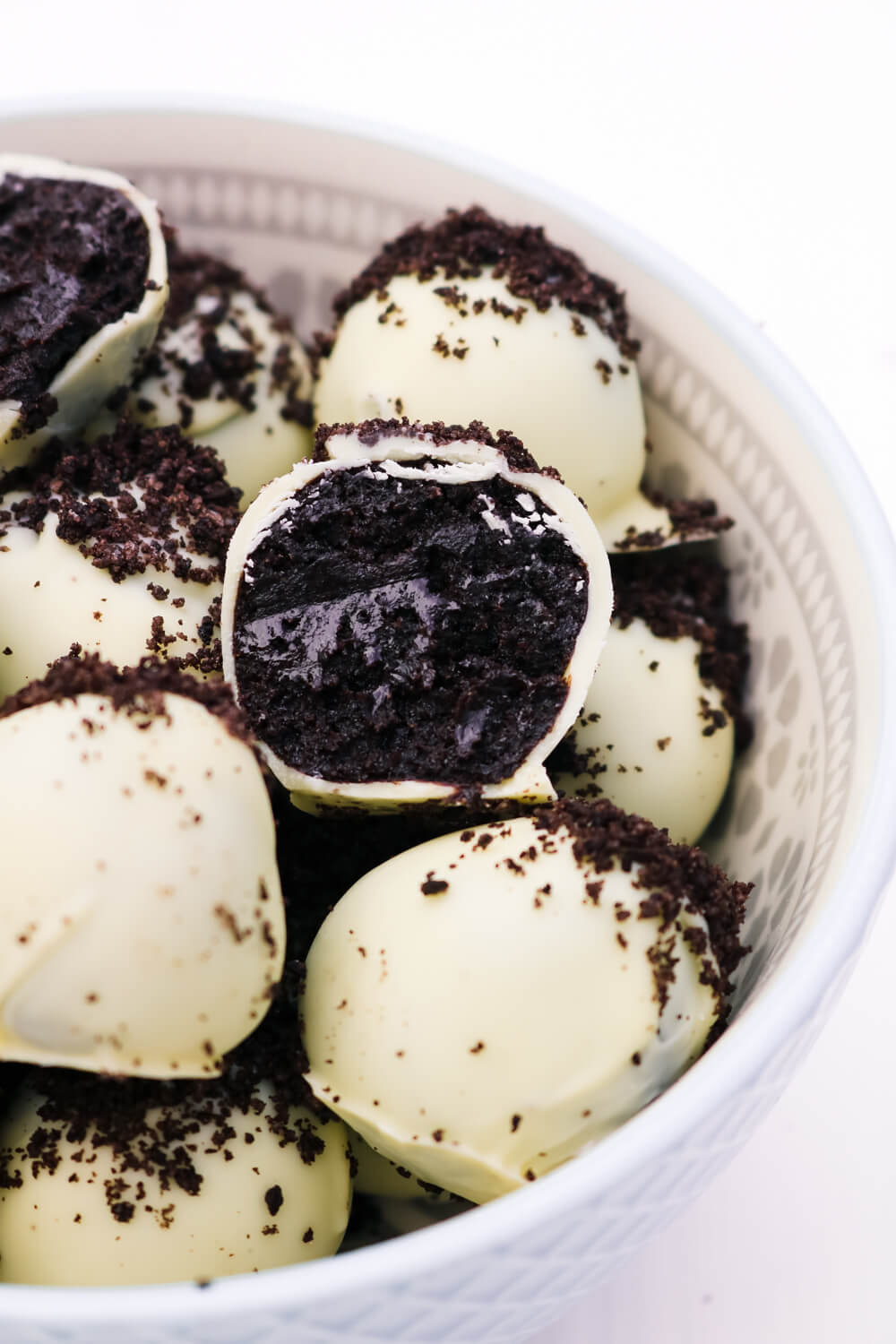 3 Ingredient Oreo Truffles | Take Some Whisks