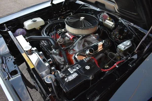 1969 Plymouth Roadrunner engine