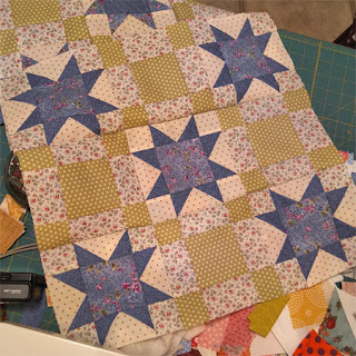 star table topper: QuiltBee