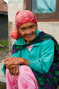 Old woman, Cemoro Lawang, Java, Indonesia © Matt Prater
