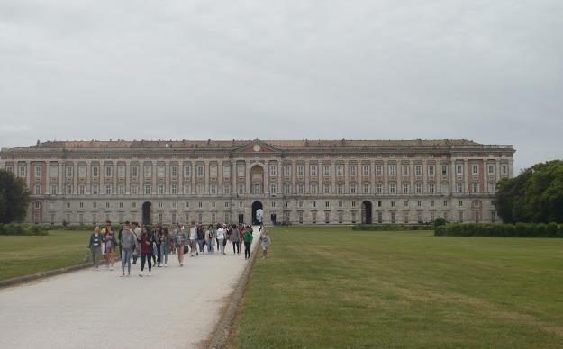 facciata della Reggia di Caserta