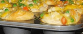 Quick, easy and delicious mini muffin chicken pot pie recipe. These are yummy!