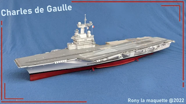 Maquette du Charles de Gaulle d'Heller au 1/400.