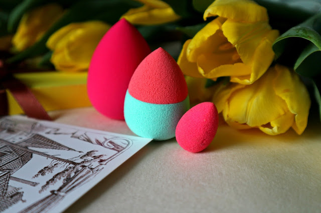 Two Tone Teardrop Shape Beauty Blenders