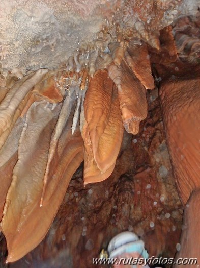 Cueva de la Excéntricas