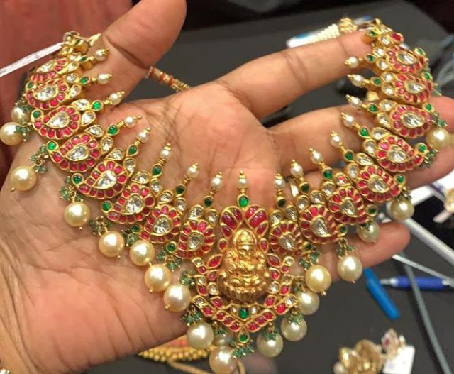 Trendy Kundan sets with Lakshmi