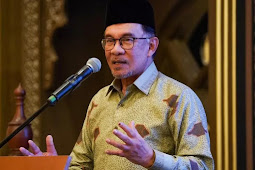 Anwar Ibarhim Rombak Kabinet  Kabinet karena Popularitasnya Menurun