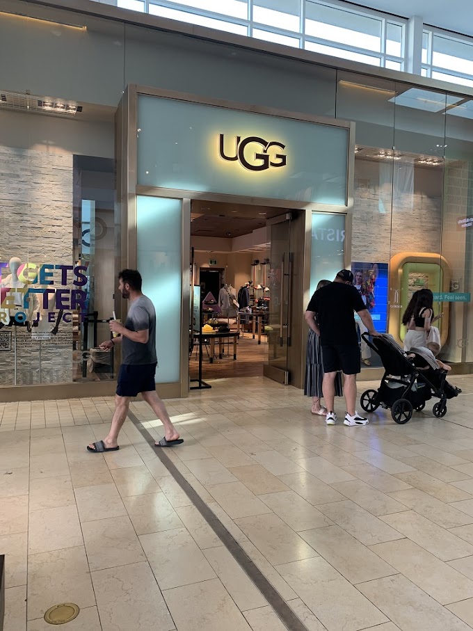 UGG - Yorkdale Mall Toronto