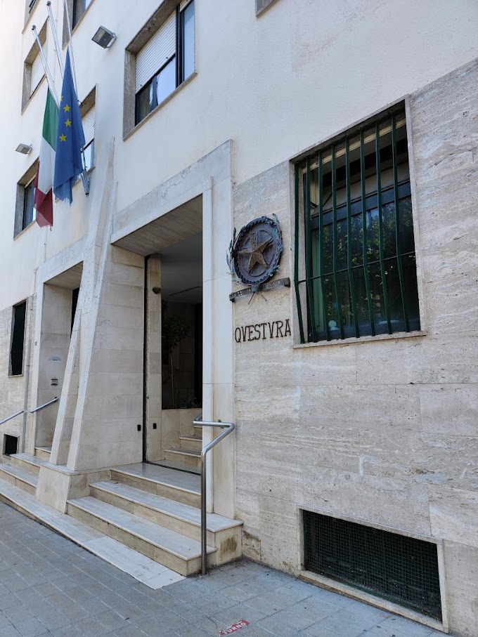 Matera, viaggia su scooter rubato: avviso orale del Questore a 21enne