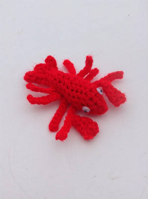 crochet lobster 