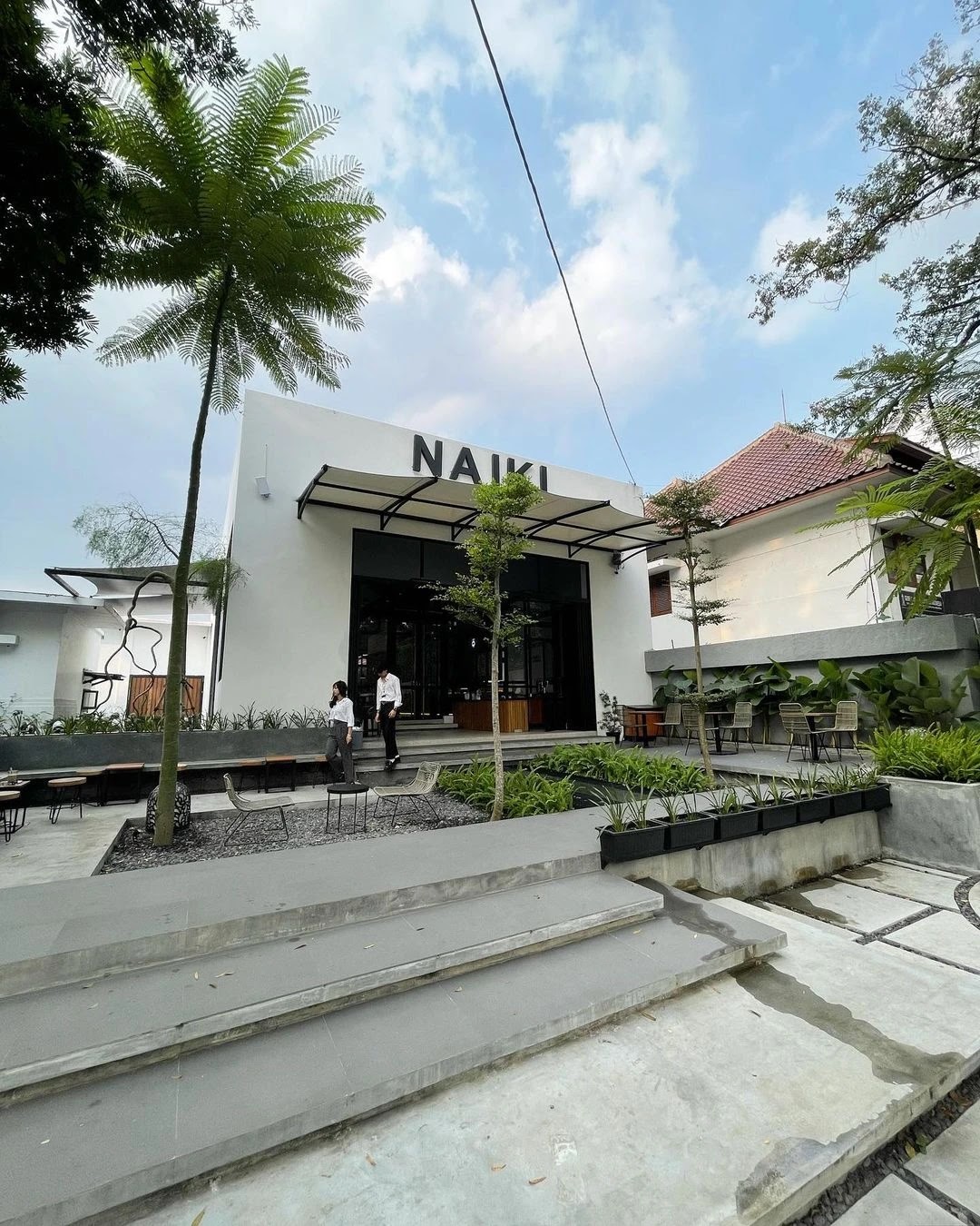 Naiki Cafe Malang