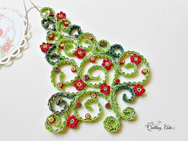 crimped and scrolled crimped quilling paper tree ornament