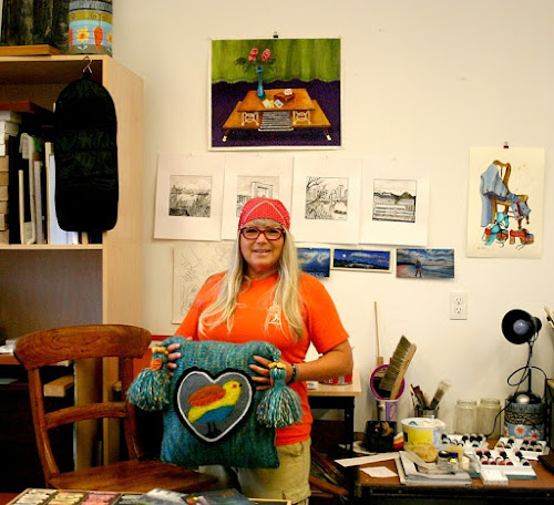 Minaz in her art studio.