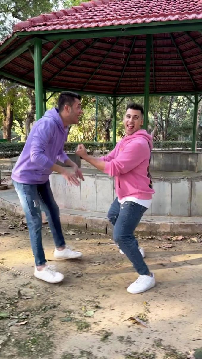 Hamid Barkzi Dance