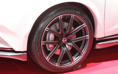 2013 nissan juke tyre