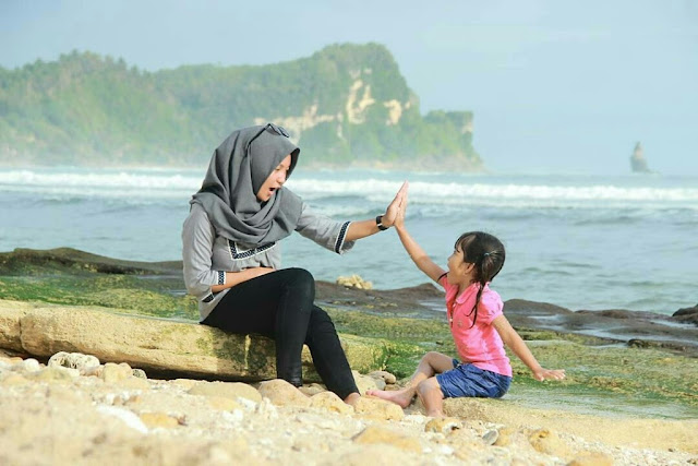 Pantai Nampu Wonogiri