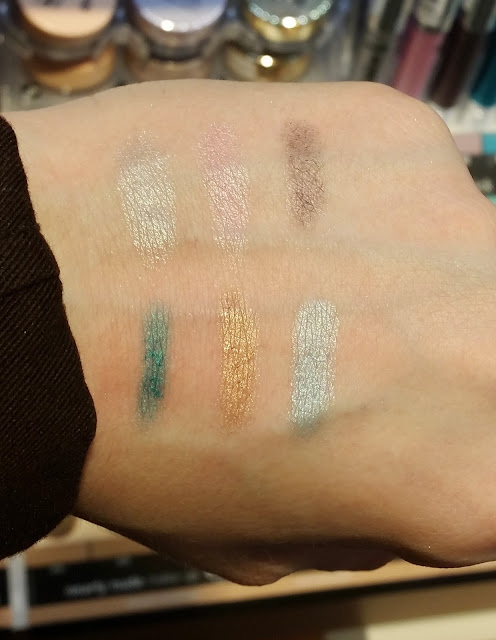 ultra wear eye shadow stick Swatch