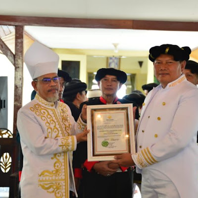 Kasal Laksamana Yudo Dianugerahi Gelar Penguasa Laut dari Sultan Ternate