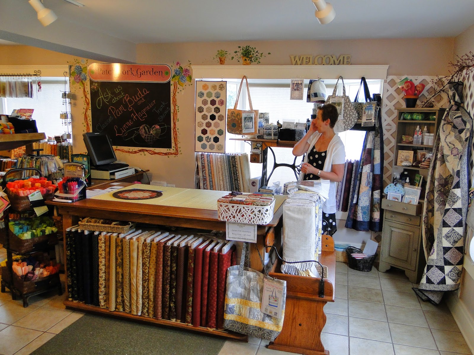 Heartspun Quilts ~ Pam Buda: Patchwork Garden Quilt Shop Visit