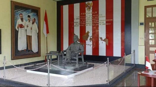 Cerita Mistis Penjaga Serambi Bung Karno di Ende, Kalau Malam Hari Serasa Ada Yang Duduk