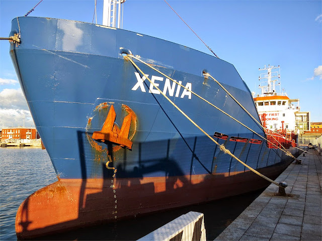 nave cisterna Xenia, IMO 9344318, port of Livorno