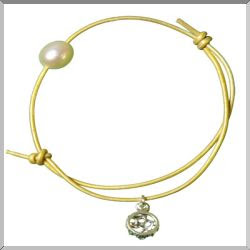 Freshwater pearl on Gold leather 'Jennifer' Mardi Gras Bracelet