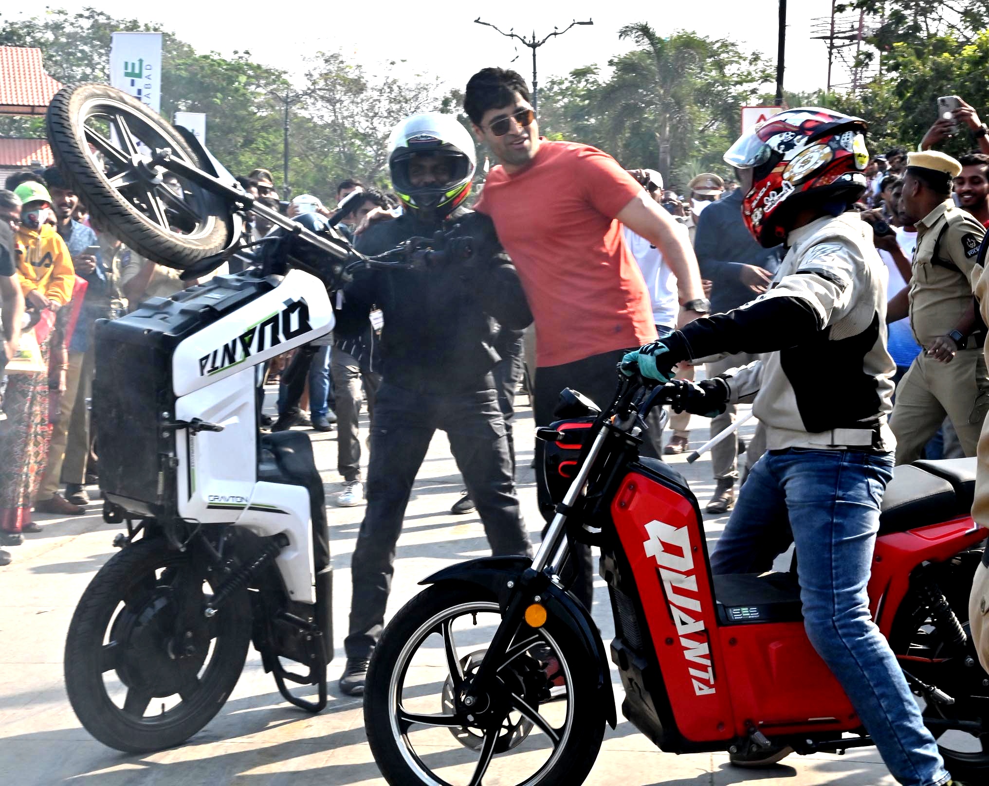 Hyderabad E-Mobility Week Kicks Off With India’s Largest EV Rally