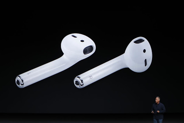 Apple’s new AirPods