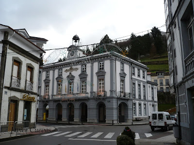 Ayuntamiento de Pola de Allande. Grupo Ultramar Acuarelistas