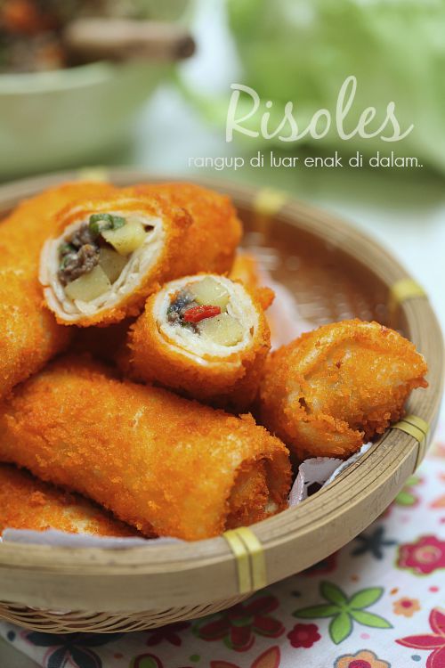 Risoles rangup di luar enak di dalam - masam manis