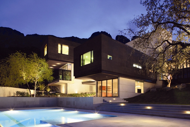 Modern contemporary CT House in Mexico at night