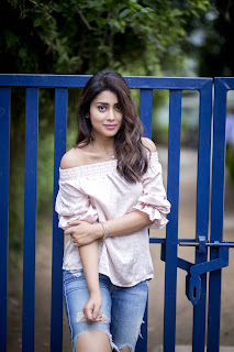 Shriya Saran Hot Pics In Toned Jeans