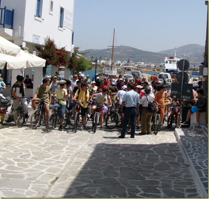 ANTIPAROS-BIKE-PORT