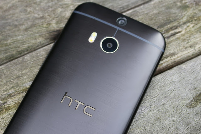 HTC One (M8)