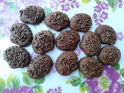 Biskut Coklat Rice