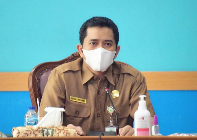 Plh Bupati Apresiasi Penyemprotan Disinfektan Yang Dilakukan Disdamkar Natuna