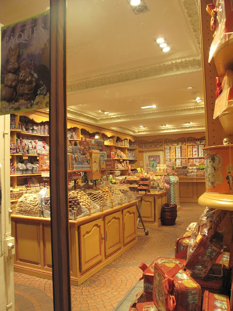 A shop window with chocolate!