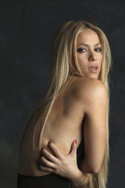 Shakira Stuns Family With Sexy Shoot